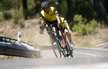 Ciclista rueda por l'etape Madrid