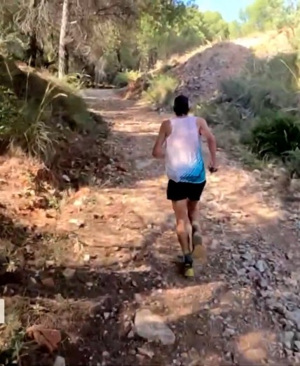 Antonio martínez corriendo