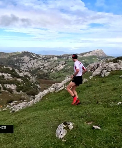 Alain Santamaría bajando a toda velocidad